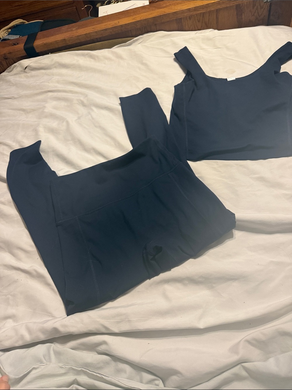 Yogalicious crop bra top and leggings size small